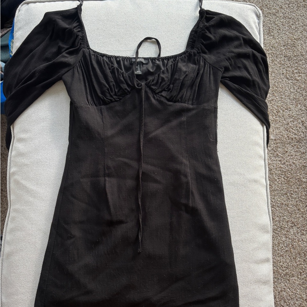 Forever 21 black long sleeve dress